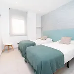 Modern 2 Bedroom Apartment, with Sea Views, in Playas del Duque - Puerto Banús