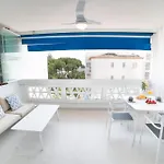 Modern 2 Bedroom Apartment, with Sea Views, in Playas del Duque - Puerto Banús
