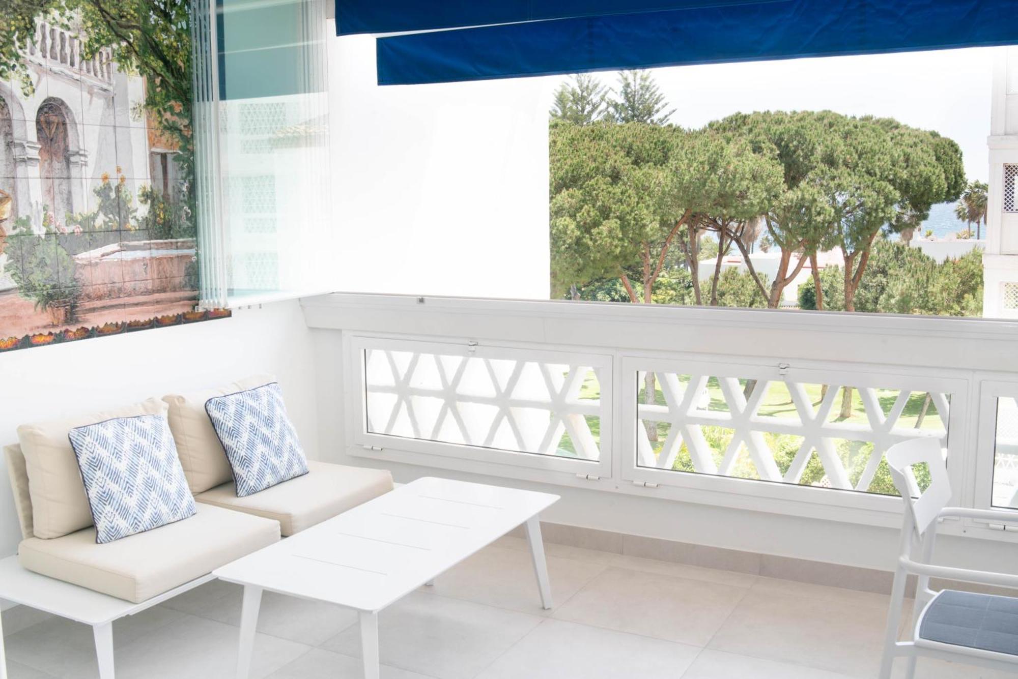 Modern 2 Bedroom Apartment, With Sea Views, In Playas Del Duque - Puerto Banús Apartment Marbella